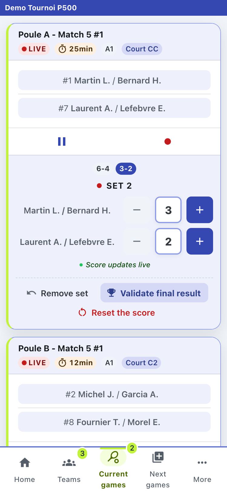 Padel Clash mobile refereeing screen with live point-by-point score entry