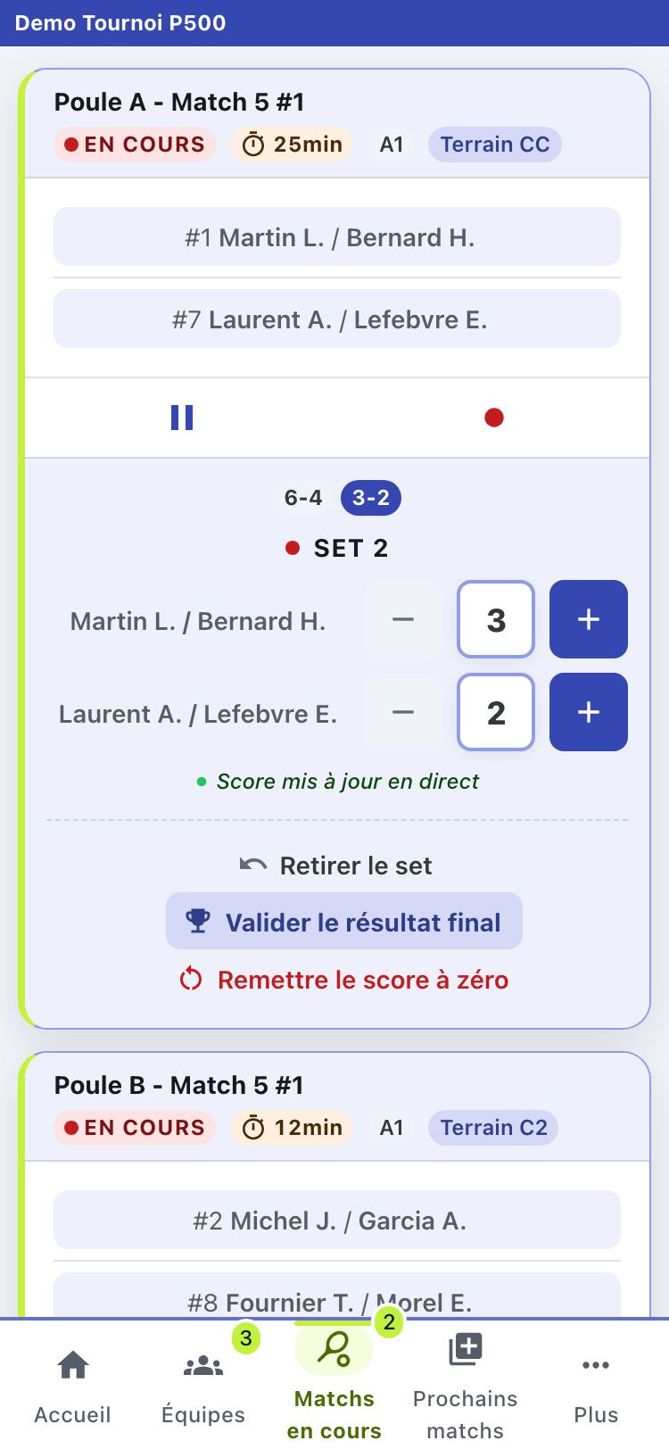 Écran d'arbitrage mobile de Padel Clash avec la saisie du score en direct point par point